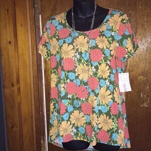 LulaRoe top!! NWT!! Small! Multicolor! Flowers! Great for any occasion!